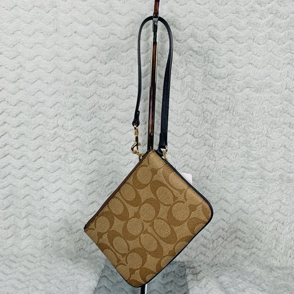 NWT Coach Signature PVC & Leather Small Wristlet in Midnight - Picture 5 of 10